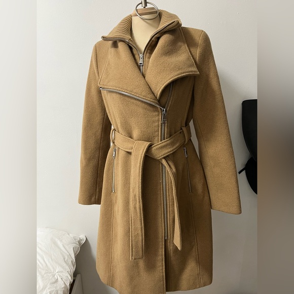 Calvin Klein Jackets & Blazers - Calvin Klein Camel Trench Coat